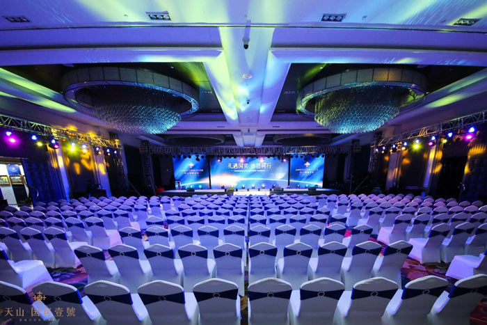 公司的企業(yè)年會策劃方案怎么做出亮點？